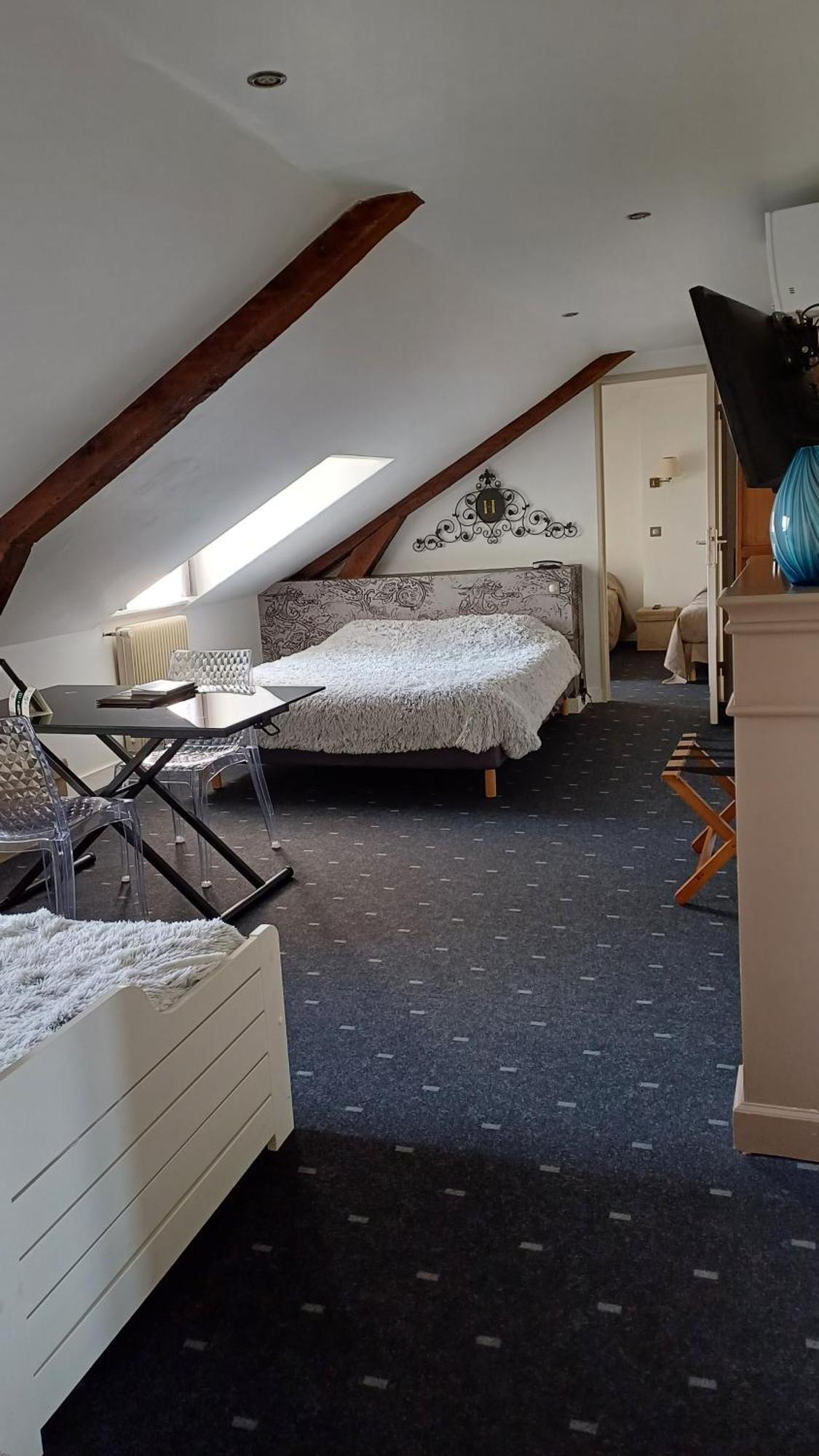 Logis Hotel Le Cerf Briare Dış mekan fotoğraf
