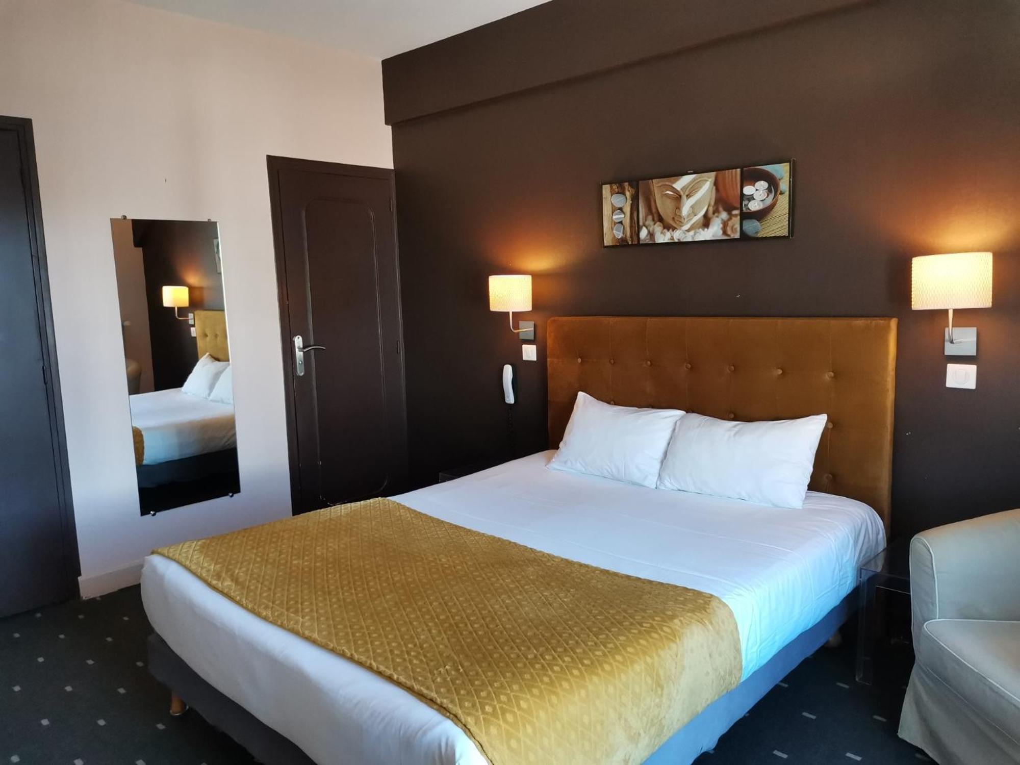 Logis Hotel Le Cerf Briare Dış mekan fotoğraf