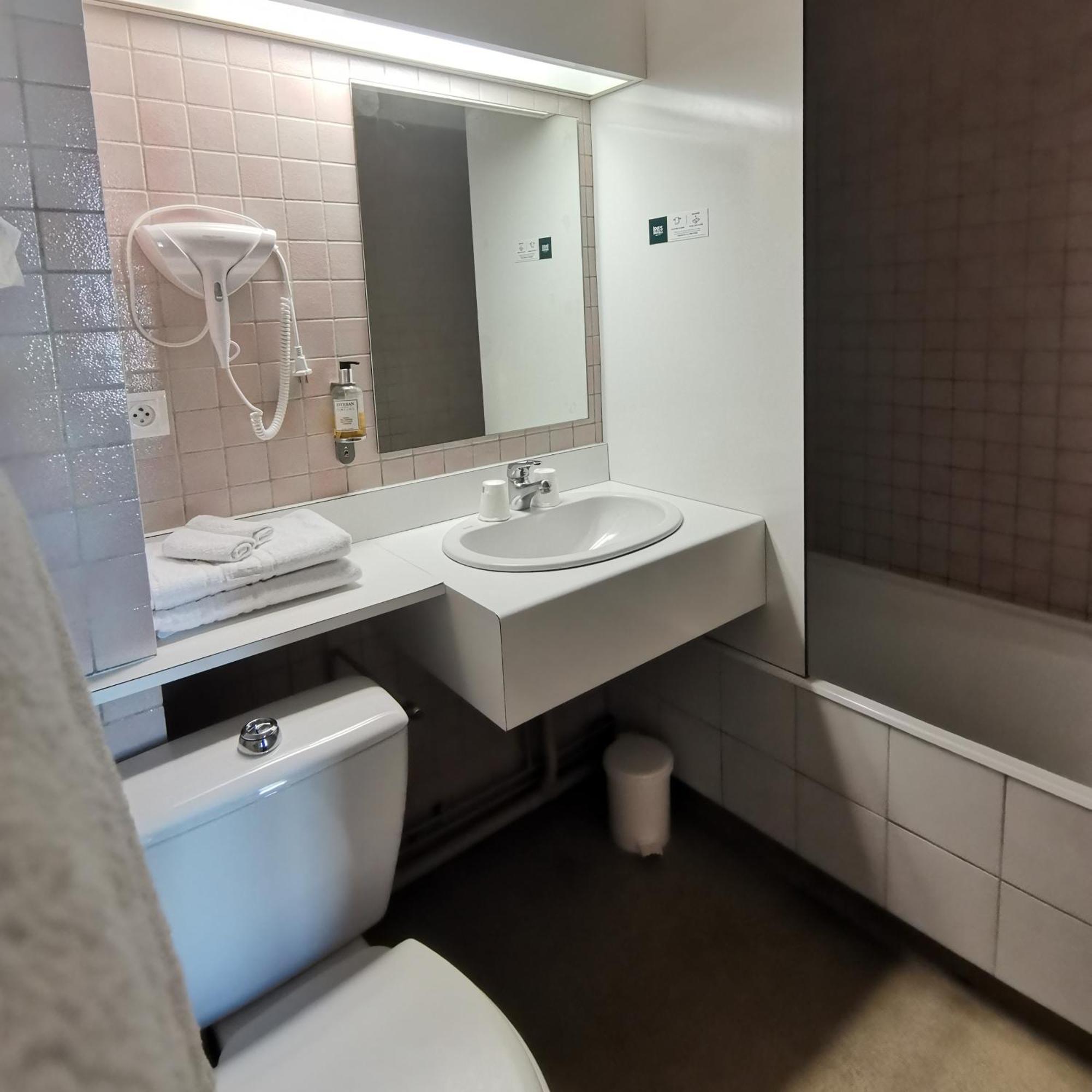 Logis Hotel Le Cerf Briare Dış mekan fotoğraf